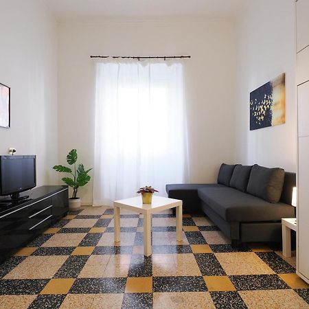 Primopiano - Bardelli Apartment Milan Bagian luar foto