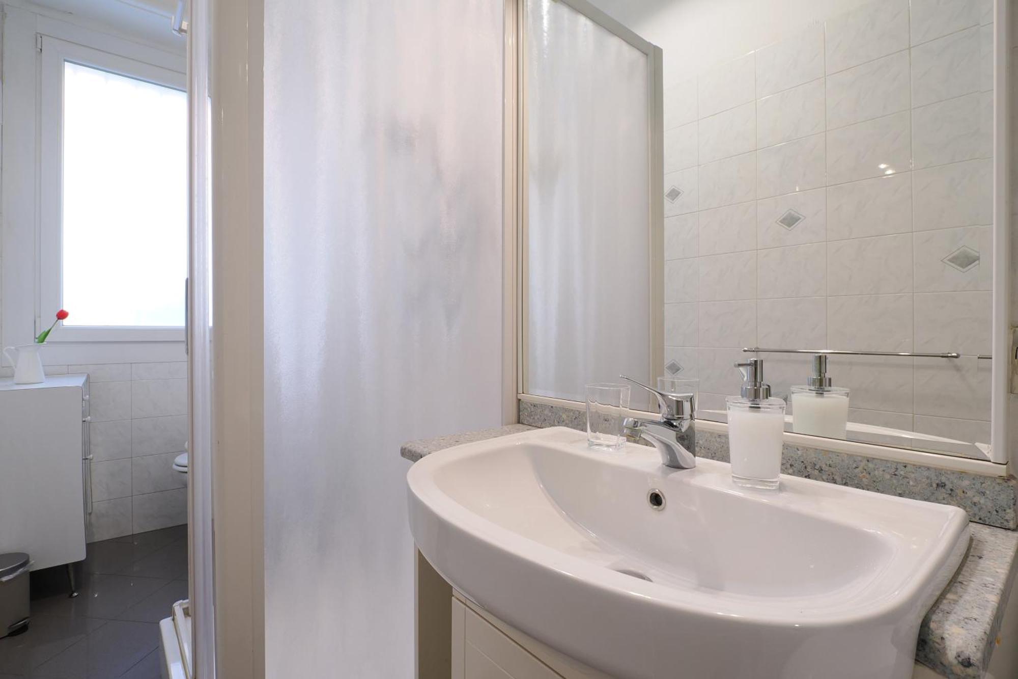 Primopiano - Bardelli Apartment Milan Bagian luar foto