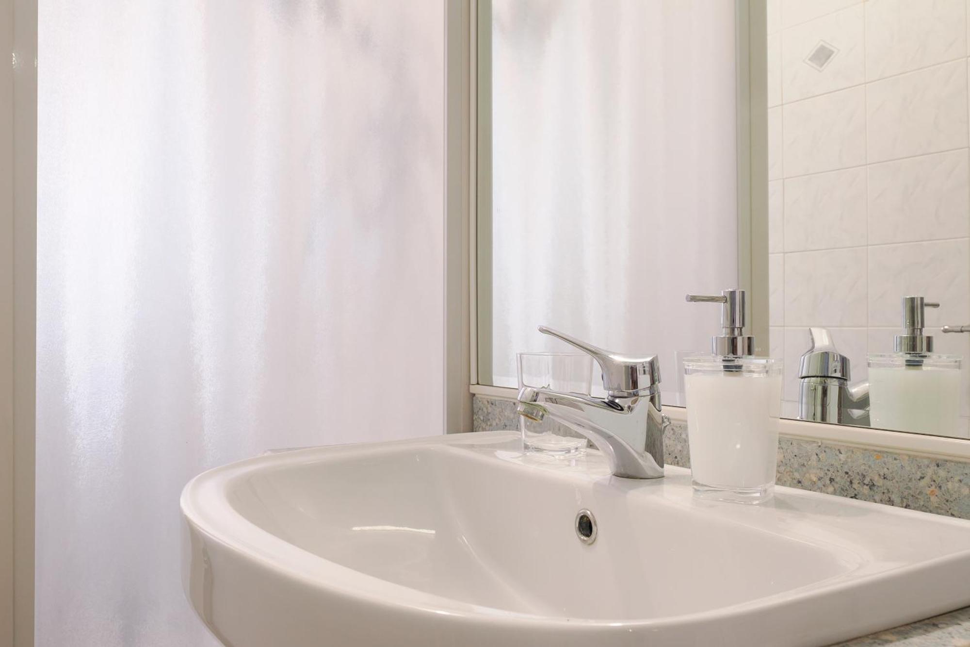 Primopiano - Bardelli Apartment Milan Bagian luar foto